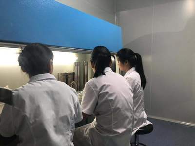 咸寧香泉水檢公司開展潘灣駐廠水質(zhì)檢測(cè)員技能培訓(xùn)與技術(shù)咨詢活動(dòng)